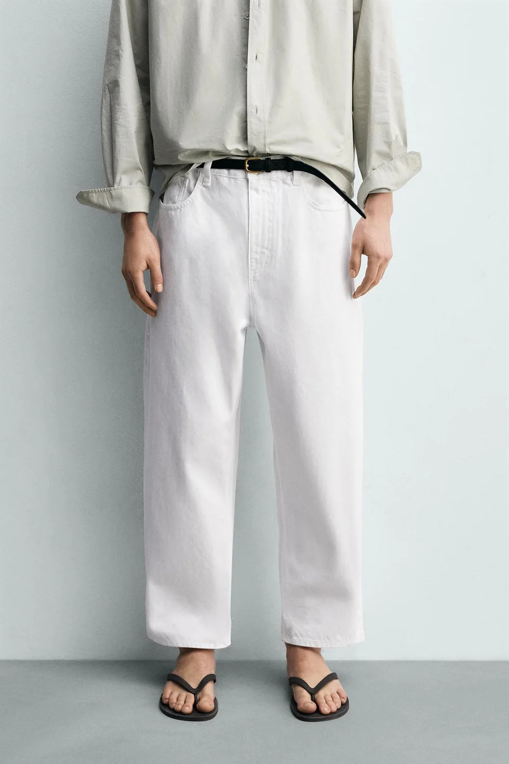 TAPERED WIDE-LEG JEANS